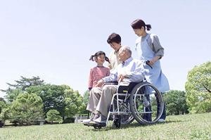 しわで悩んでいる人は日本橋整形外科へ